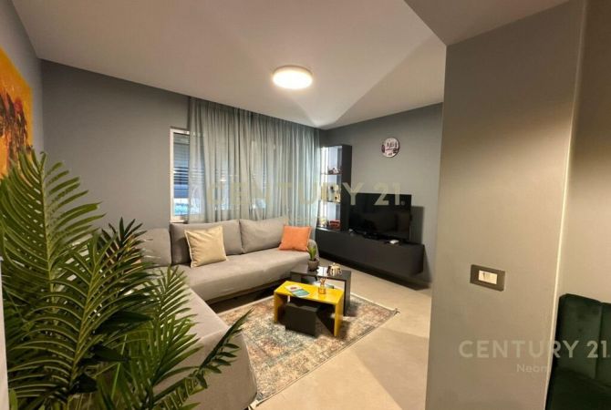 Shtepi me qera Apartament ne Tirane, 2+1, Mobilimi E mobiluar, Pagesa 650  Euro.