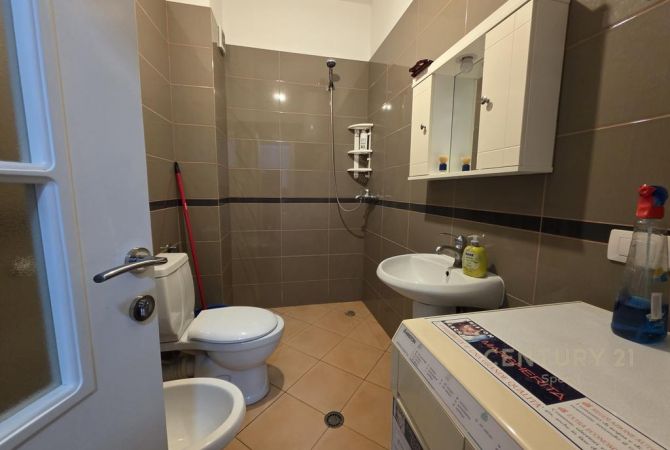 Shtepi ne shitje 1+1 ne Tirane - 67,000 Euro
