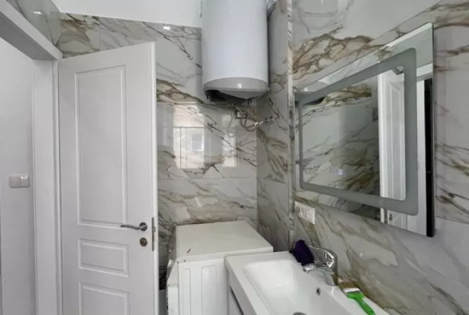 Shtepi me qera Apartament ne Tirane, 1+1, Mobilimi E mobiluar, Pagesa 450  Euro.