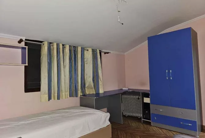Shtepi me qera 2+1 ne Tirane - 55,000 Leke