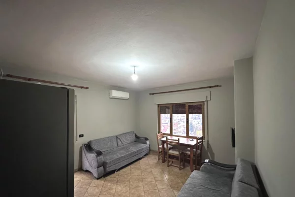 Jepet me qera Apartamenti 1+1 , Zogu i Zi prapa karburantit Er Petrol 450 mije leke 