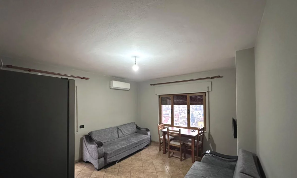 Shtepi me qera Apartament ne Tirane, 1+1, Mobilimi E mobiluar, Pagesa 45,000  Leke.