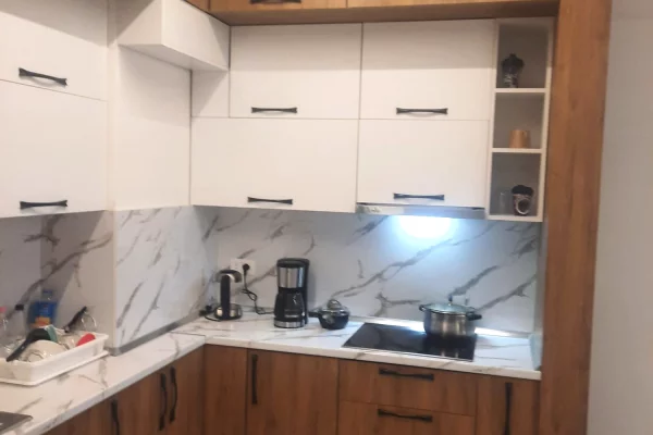 Shtepi me qera Apartament ne Tirane, 2+1, Mobilimi E mobiluar, Pagesa 750  Euro.