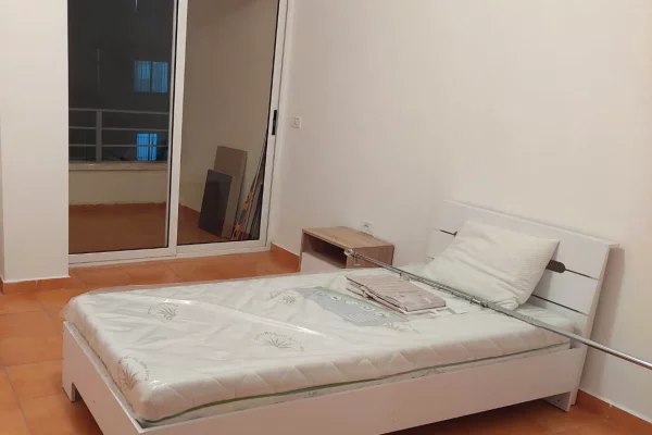 Shtepi me qera 2+1 ne Tirane - 45,000 Leke