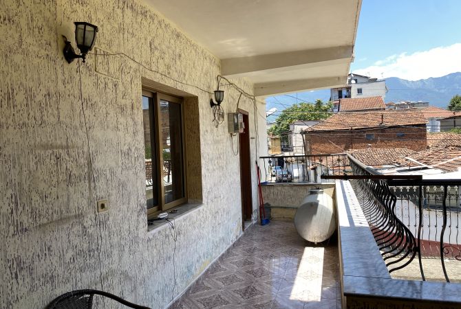 Shtepi me qera 3+1 ne Tirane - 400 Euro