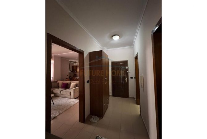Shtepi me qera 2+1 ne Tirane - 650 Euro