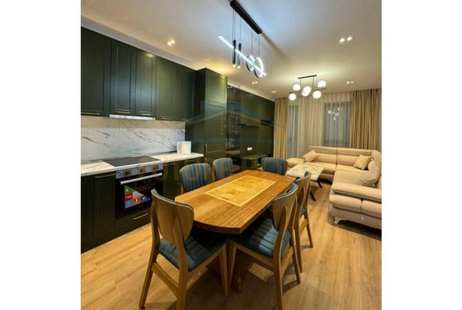 Shtepi me qera 2+1 ne Tirane - 750 Euro
