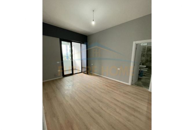Shtepi me qera 2+1 ne Tirane - 920 Euro