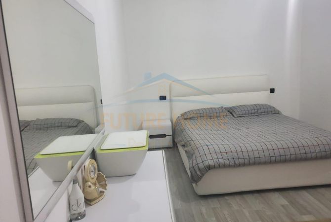 Shtepi me qera 2+1 ne Tirane - 950 Euro