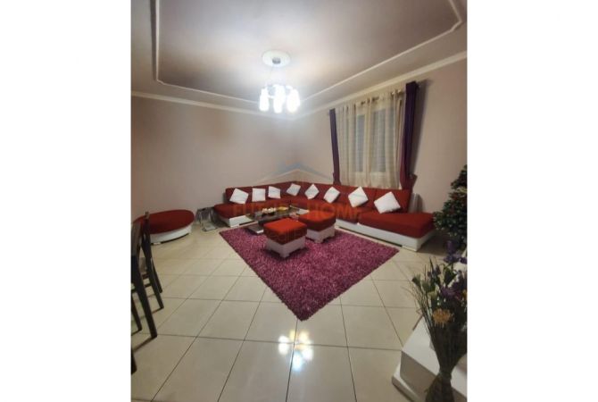 Shtepi me qera 2+1 ne Tirane - 950 Euro