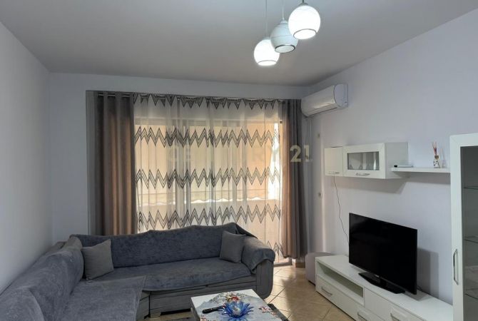 Shtepi me qera 1+1 ne Tirane - 430 Euro