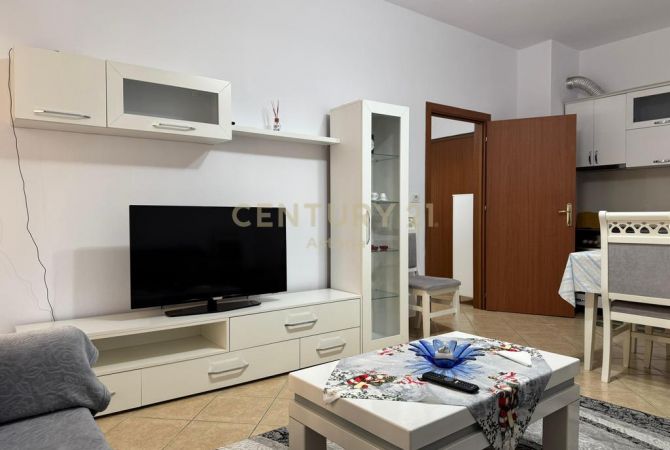 Shtepi me qera 1+1 ne Tirane - 430 Euro