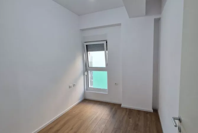 Shtepi me qera 2+1 ne Tirane - 390 Euro