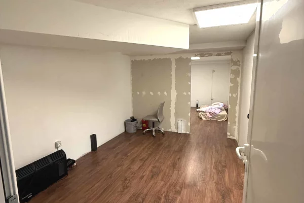 Apartment for sale in Tirana 2+1, Emty