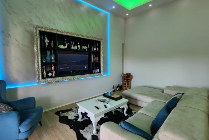 Shtepi me qera Apartament ne Tirane, 2+1, Mobilimi E mobiluar, Pagesa 1,800  Euro.