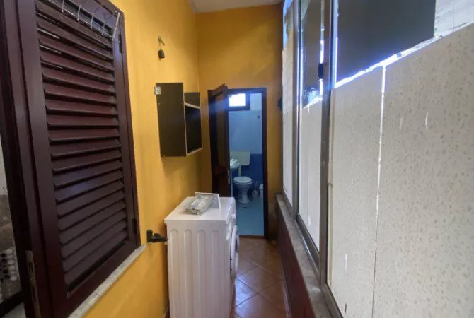 Shtepi me qera Apartament ne Tirane, 3+1, Mobilimi E mobiluar, Pagesa 800  Euro.