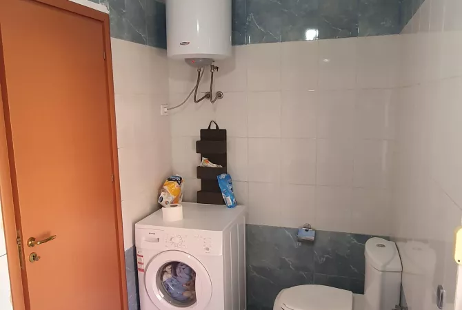 Shtepi me qera Apartament ne Tirane, 2+1, Mobilimi E mobiluar, Pagesa 55,000  Leke.
