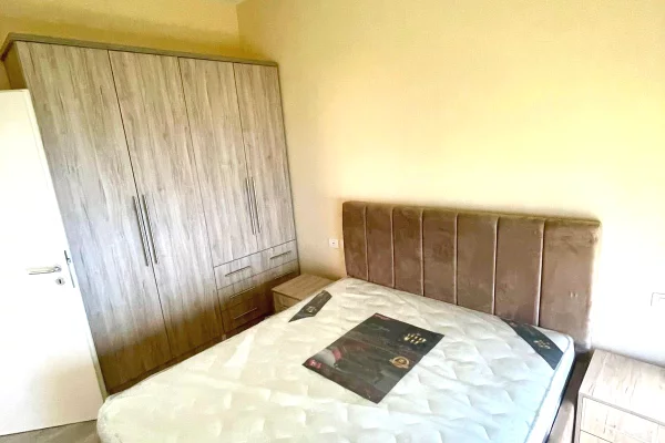 Shtepi me qera 2+1 ne Tirane - 50,000 Leke