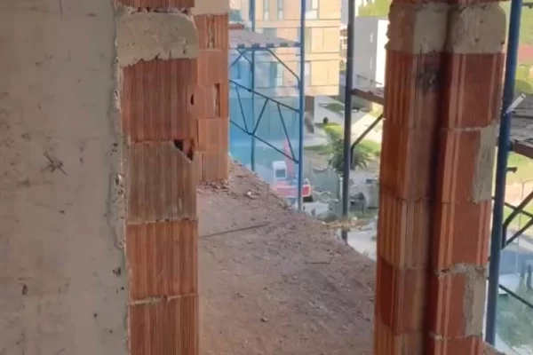 Apartment for sale in Tirana 1+1, Emty