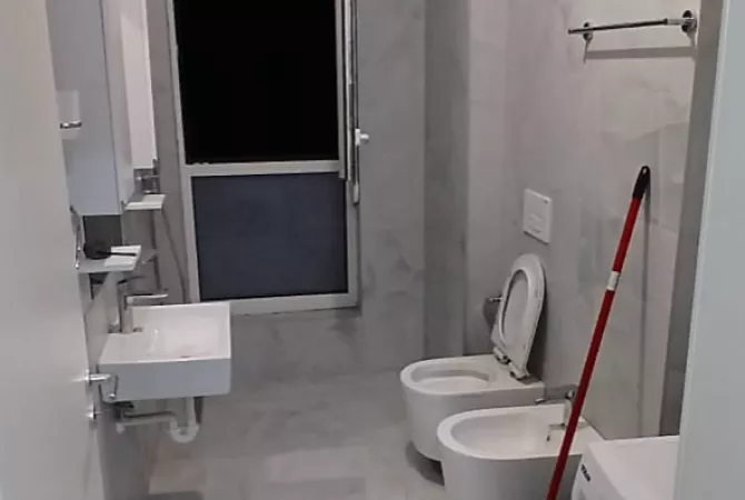 Shtepi me qera 1+1 ne Tirane - 42,000 Leke