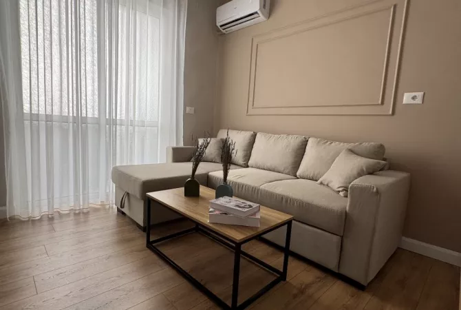 Shtepi me qera 2+1 ne Tirane - 1,200 Euro