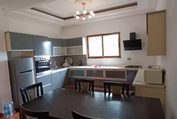 Shtepi me qera 3+1 ne Tirane - 600 Euro