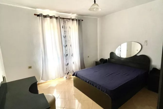 Shtepi me qera 1+1 ne Tirane - 300 Euro