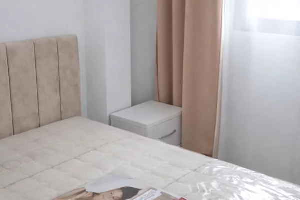 Shtepi me qera 2+1 ne Tirane - 400 Euro