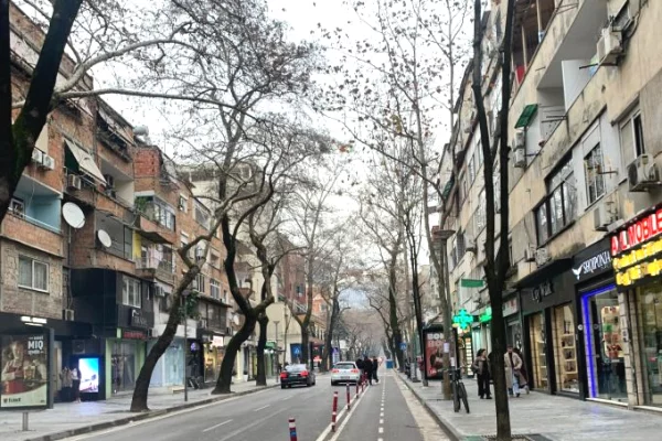 Ambient biznesi ne shitje 1+1 ne Tirane - 680,000 Euro