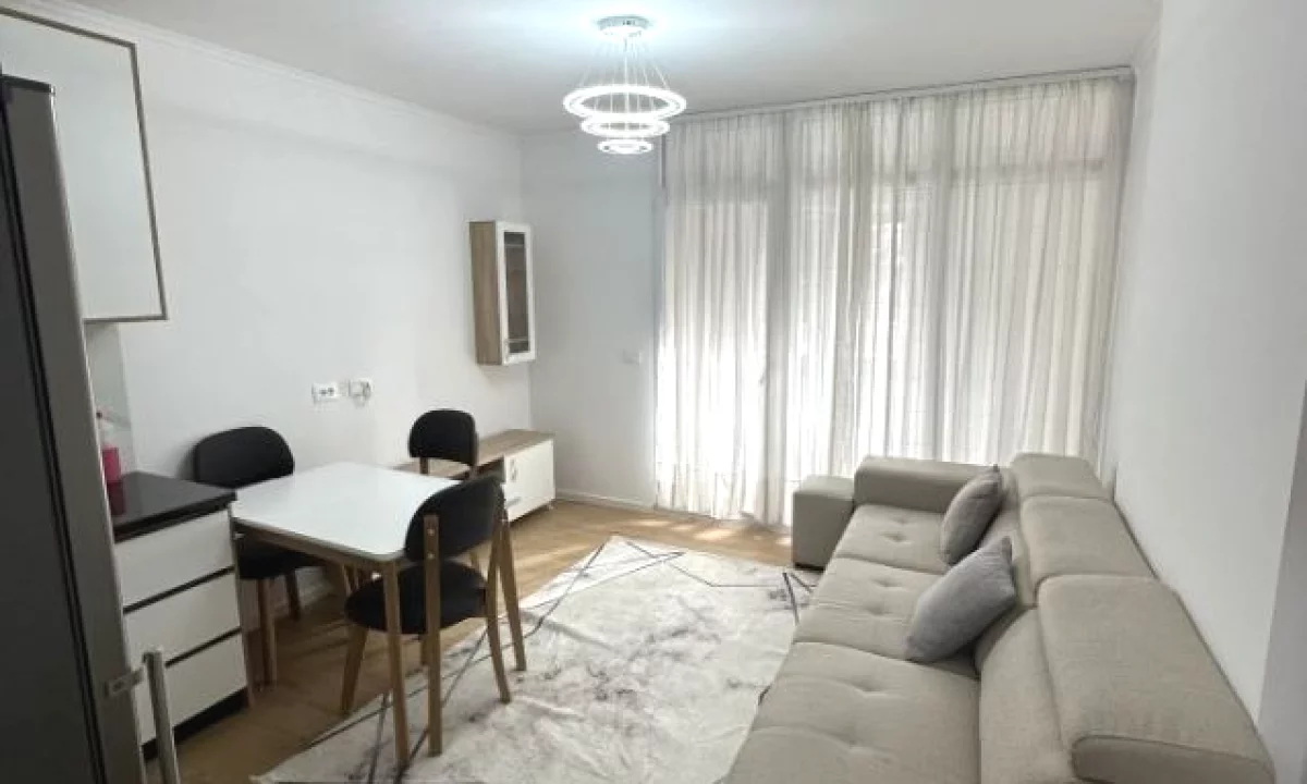 Shtepi me qera Apartament ne Tirane, 2+1, Mobilimi E mobiluar, Pagesa 60,000  Leke.