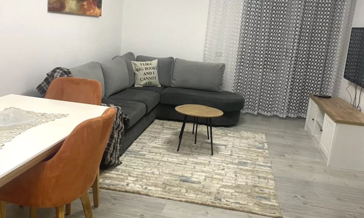 Shtepi me qera Apartament ne Tirane, 2+1, Mobilimi E mobiluar, Pagesa 750  Euro.