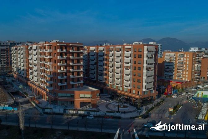 Shtepi me qera 2+1 ne Tirane - 1,400 Euro