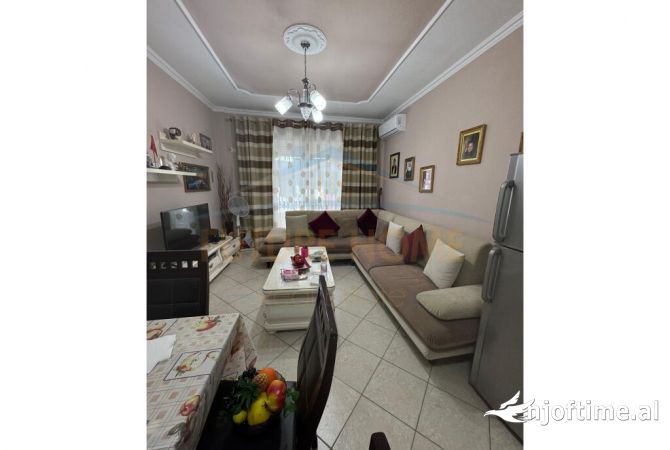 Shtepi ne shitje 1+1 ne Tirane - 75,000 Euro