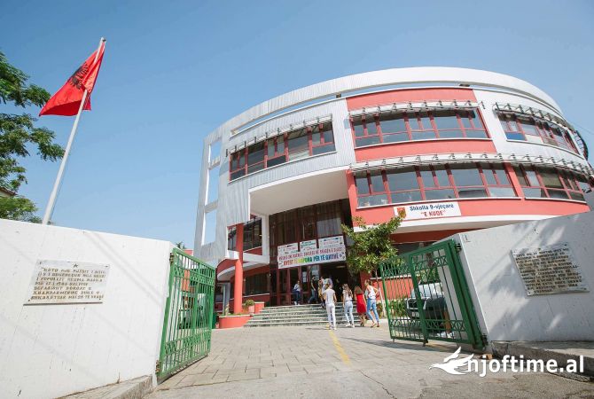 Shtepi ne shitje 1+1 ne Tirane - 160,000 Euro
