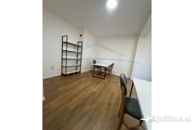 Ambient biznesi me qera 3+1 ne Tirane - 850 Euro