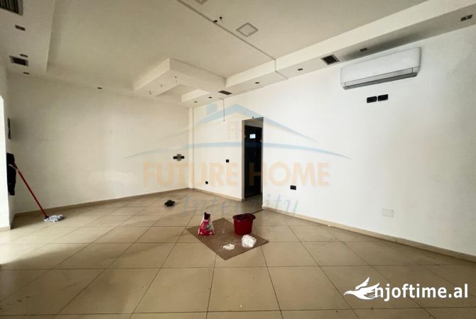 Ambient biznesi me qera 4+1 ne Tirane - 950 Euro