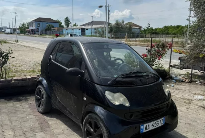 Auto in Vendita  a Tirana - 2,400 Euro