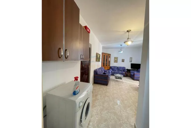 Shtepi me qera 1+1 ne Tirane - 490 Euro