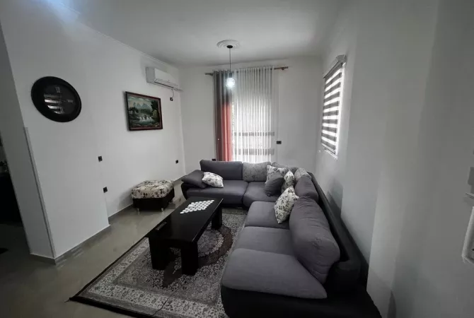 Shtepi me qera 2+1 ne Tirane - 550 Euro