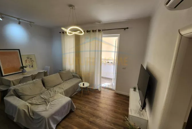 Shtepi me qera 1+1 ne Tirane - 650 Euro