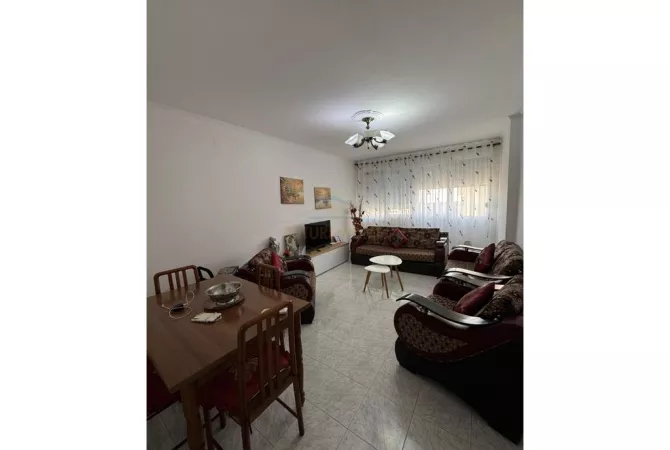 Shtepi me qera 2+1 ne Tirane - 500 Euro