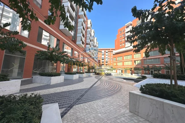 Business Property for Rent 1+1 in Tirana - 3,200 Euro