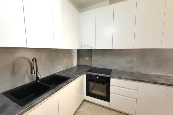 Shtepi me qera 2+1 ne Tirane - 900 Euro
