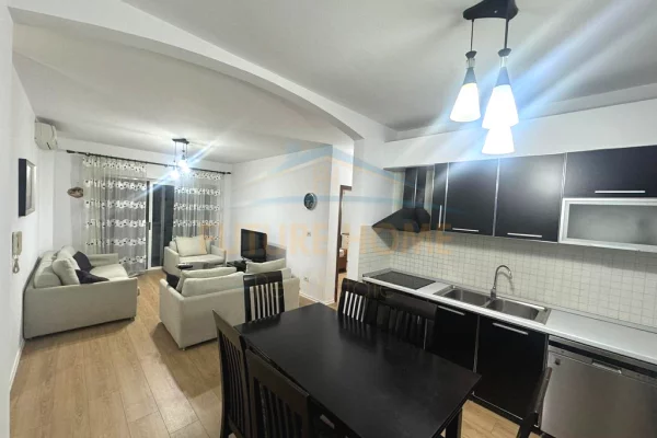 Shtepi me qera 2+1 ne Tirane - 850 Euro