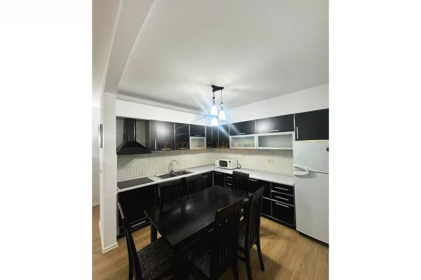 Shtepi me qera 2+1 ne Tirane - 850 Euro