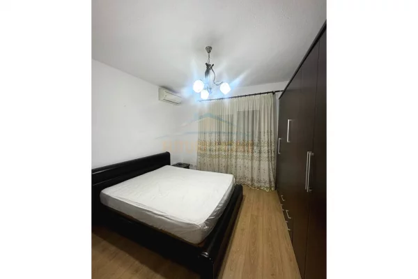 Shtepi me qera Apartament ne Tirane, 2+1, Mobilimi E mobiluar, Pagesa 850  Euro.