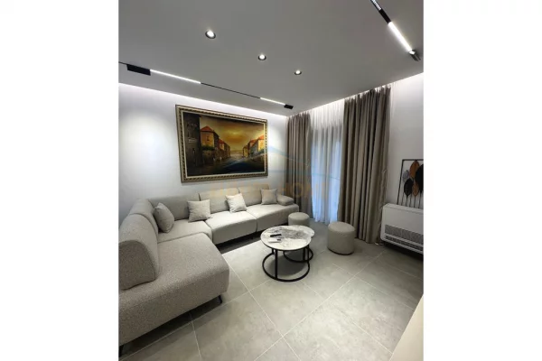 Shtepi me qera 1+1 ne Tirane - 600 Euro