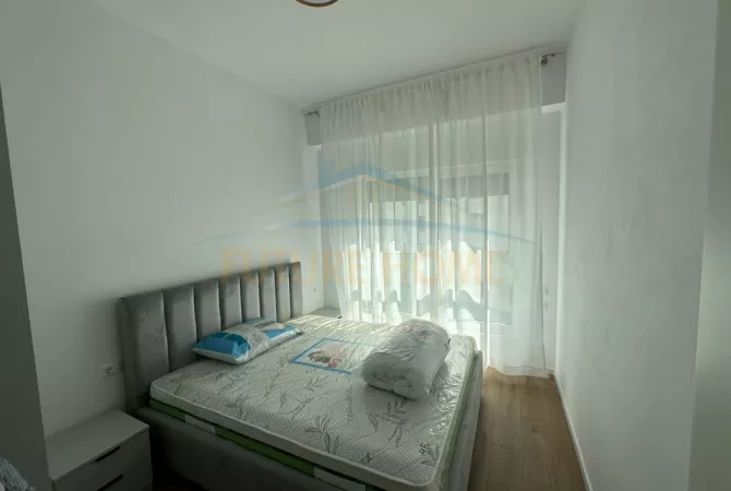 Shtepi me qera Apartament ne Tirane, 1+1, Mobilimi E mobiluar, Pagesa 450  Euro.