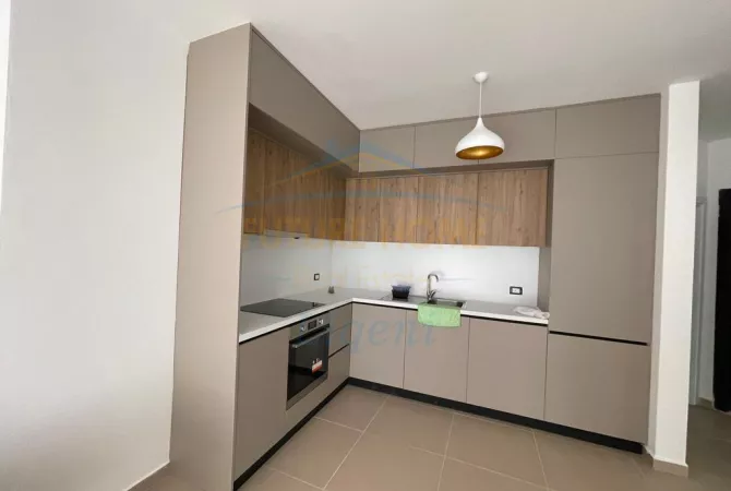 Shtepi me qera 1+1 ne Tirane - 600 Euro