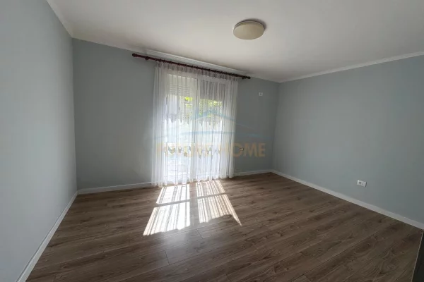 Shtepi ne shitje 2+1 ne Tirane - 135,000 Euro